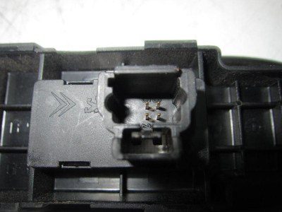 MANDO ELEVALUNAS DELANTERO DERECHO, PEUGEOT, 307 BREAK / SW (S1)(04.2002)