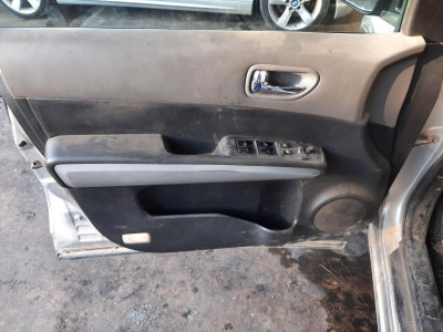 NISSAN X-TRAIL (T31)