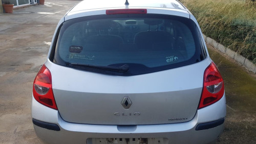 PORTON TRASERO Renault Clio II Fase II (B/CB0)(2001->) Renault Clio II Fase II (B/CB0)(2001->) 