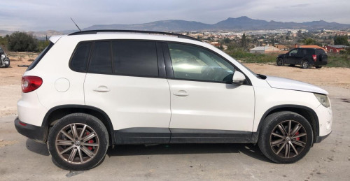 VOLKSWAGEN TIGUAN (5N1) — автомобиль-донор на запчасти 