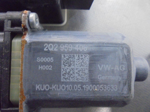 MOTOR ELEVALUNAS DELANTERO DERECHO VOLKSWAGEN T-CROSS (C11) 