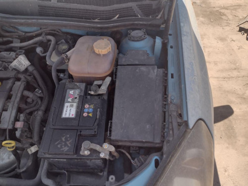 CAJA RELES / FUSIBLES Opel ASTRA H BERLINA 