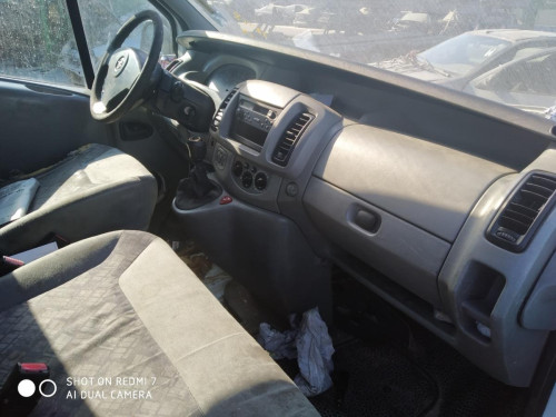  OPEL VIVARO 