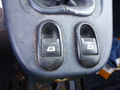 MANDO ELEVALUNAS DELANTERO DERECHO Peugeot 1007 