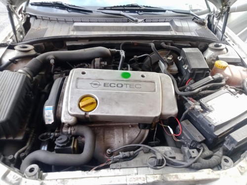  OPEL VECTRA B BERLINA 