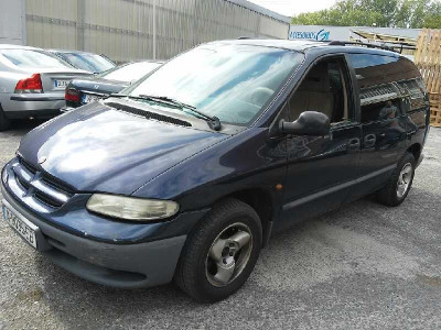 CHRYSLER VOYAGER GS