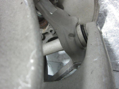  BRAZO SUSPENSION INFERIOR TRASERO DERECHO 