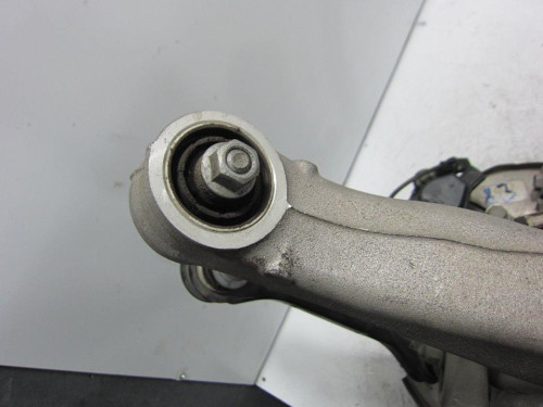  BRAZO SUSPENSION INFERIOR TRASERO DERECHO 