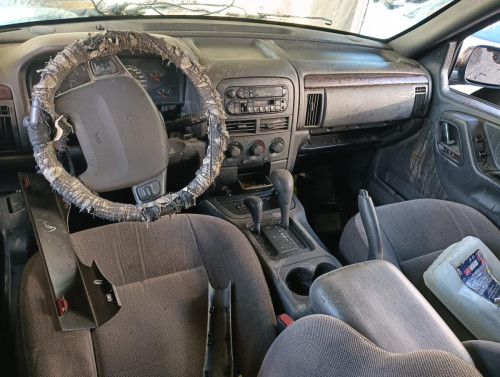 JEEP GRAND CHEROKEE (WJ/WG) — vehículo donante para recambios 