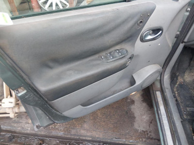 RENAULT SCENIC II (JM)