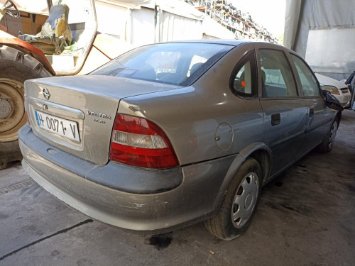  OPEL VECTRA B BERLINA 