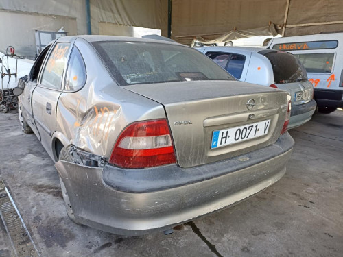  OPEL VECTRA B BERLINA 