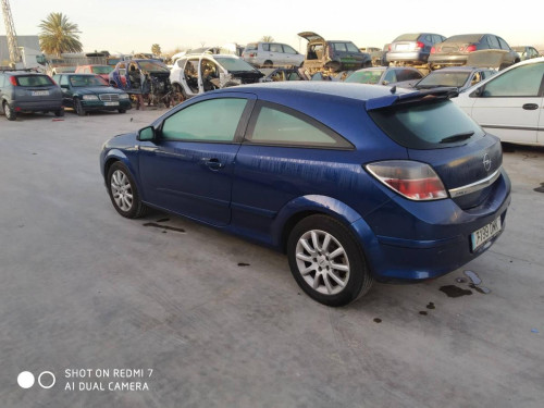  OPEL ASTRA H GTC 
