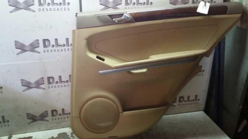 GUARNECIDO PUERTA TRASERA DERECHA Mercedes-Benz CLASE ML (BM 164) 