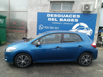 TOYOTA AURIS (E15)