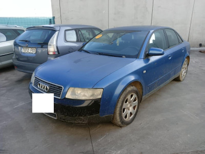 AUDI A4 BERLINA (8E)
