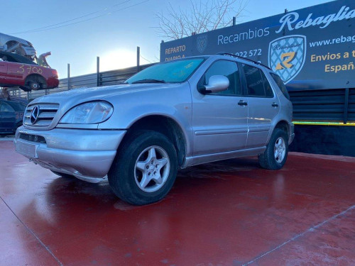  MERCEDES-BENZ CLASE ML (BM 163) 