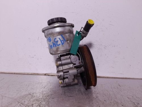 BOMBA DIRECCION TOYOTA AVENSIS BERLINA (T25) 
