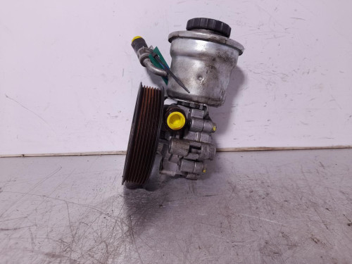 BOMBA DIRECCION TOYOTA AVENSIS BERLINA (T25) 