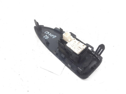  MANDO ELEVALUNAS DELANTERO DERECHO TOYOTA PRIUS (ZVW30) 