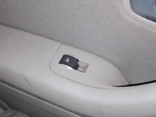 MANDO ELEVALUNAS TRASERO IZQUIERDO Audi A4 BERLINA (8E) 