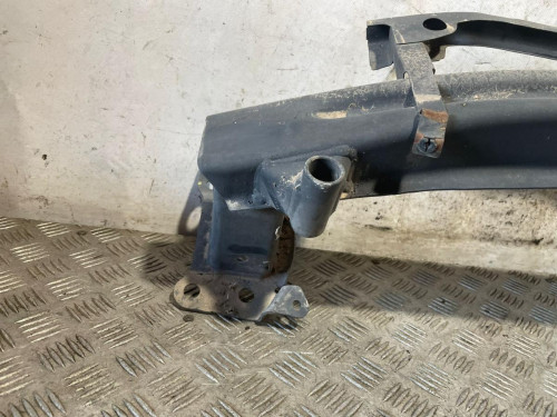 REFUERZO PARAGOLPES DELANTERO 