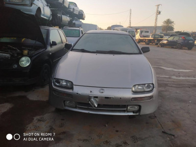 MAZDA 323 C/F/S BERLINA (BA)
