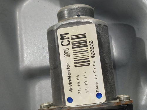  ELEVALUNAS DELANTERO DERECHO HYUNDAI SANTA FE (CM) 