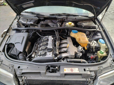 AUDI A4 BERLINA (B5)
