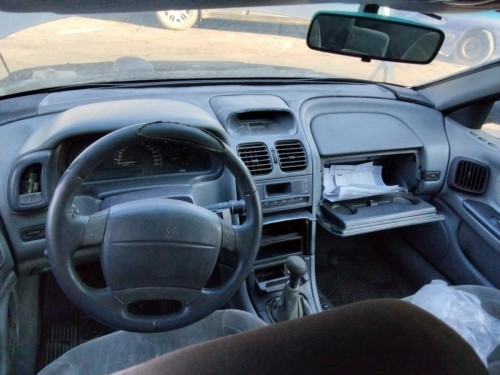 RENAULT LAGUNA (B56) — автомобиль-донор на запчасти 
