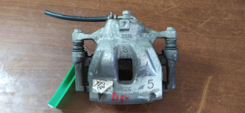 PINZA DE FRENO DELANTERA DERECHA Toyota YARIS CROSS 