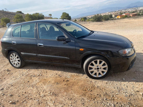 NISSAN ALMERA (N16/E) — vehículo donante para recambios 