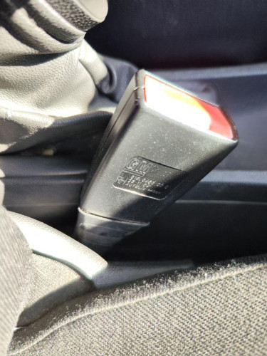 PRETENSOR AIRBAG DERECHO OPEL CORSA D 
