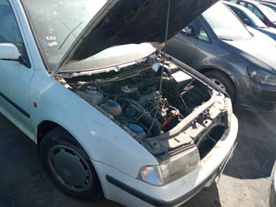 SKODA OCTAVIA COMBI (1U5)