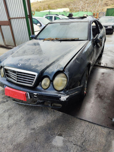  MERCEDES-BENZ CLK (BM 208) COUPE 