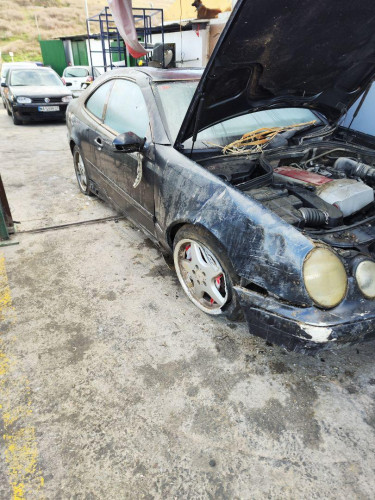  MERCEDES-BENZ CLK (BM 208) COUPE 