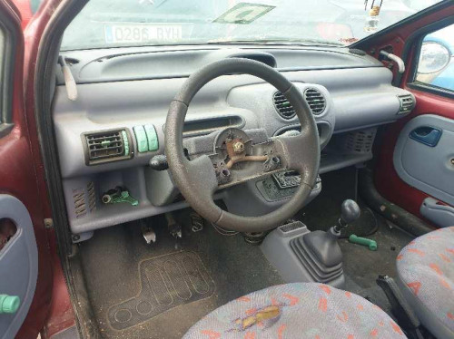  RENAULT TWINGO I (C06) 