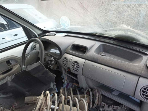 RENAULT KANGOO I (F/KC0) — vehículo donante para recambios 