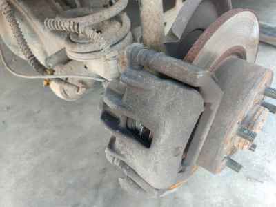 PINZA DE FRENO TRASERA DERECHA