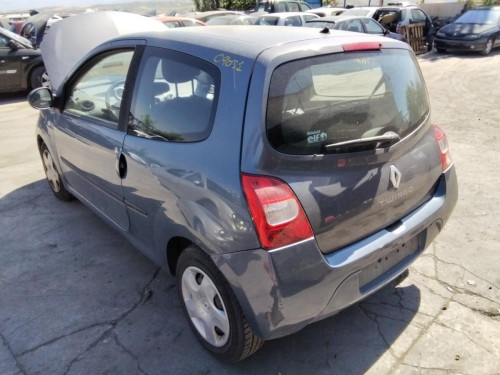 RENAULT TWINGO II — vehículo donante para recambios 