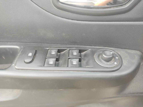  MANDO ELEVALUNAS DELANTERO IZQUIERDO RENAULT CAPTUR I 