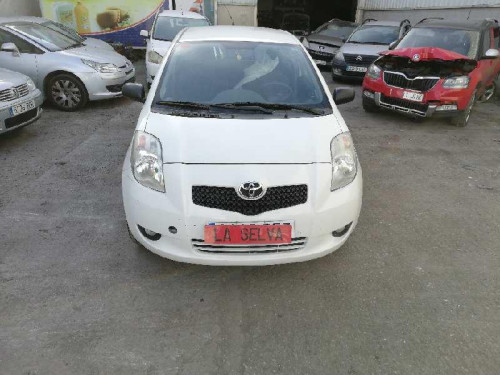 TOYOTA YARIS (KSP9/SCP9/NLP9) — vehículo donante para recambios 