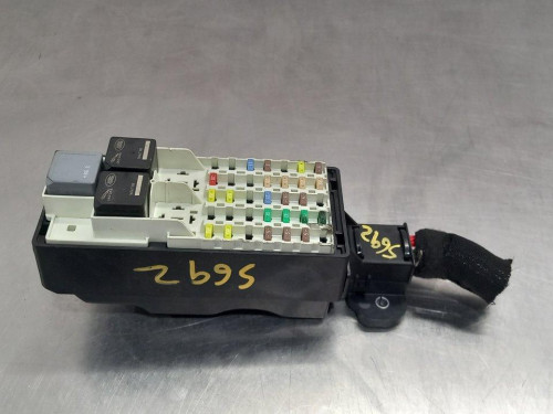  CAJA RELES / FUSIBLES JAGUAR XF 