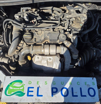 FORD FOCUS BERLINA (CB8)