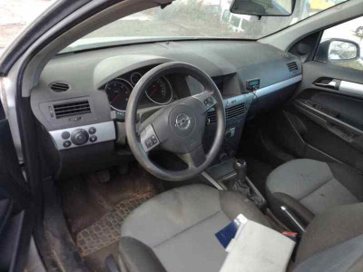 OPEL ASTRA H BERLINA
