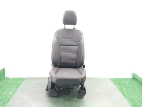 ASIENTO DELANTERO DERECHO Ford KUGA (CBS) 