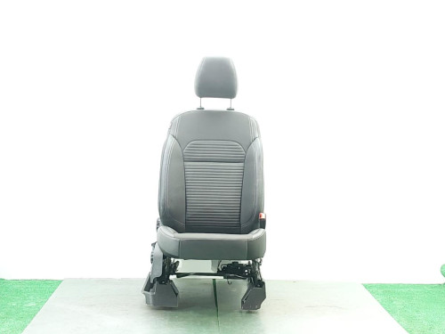 ASIENTO DELANTERO DERECHO Ford KUGA (CBS) 