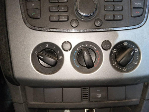 MANDO CALEFACCION / AIRE ACONDICIONADO Ford FOCUS SPORTBREAK (CAP) 