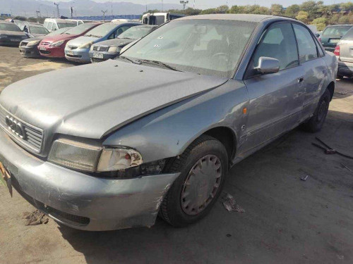  AUDI A4 BERLINA (B5) 