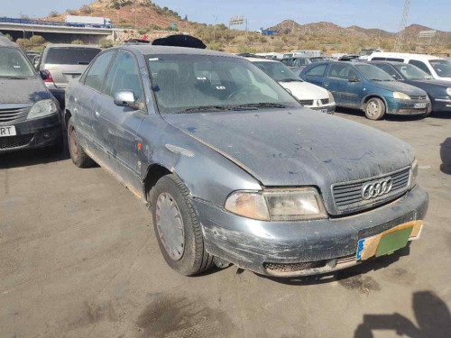 AUDI A4 BERLINA (B5) 